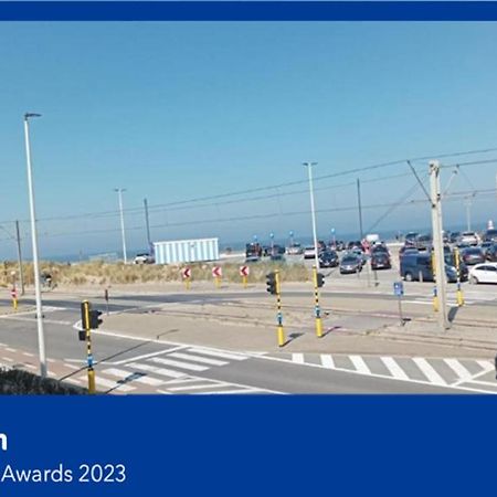 Frontaal Zeezicht In Appartement De Strandjutter オステンド エクステリア 写真