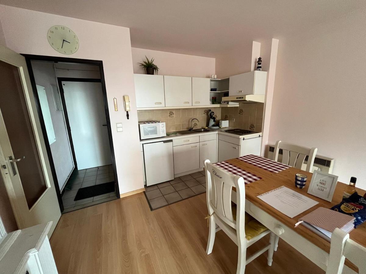 Frontaal Zeezicht In Appartement De Strandjutter オステンド エクステリア 写真